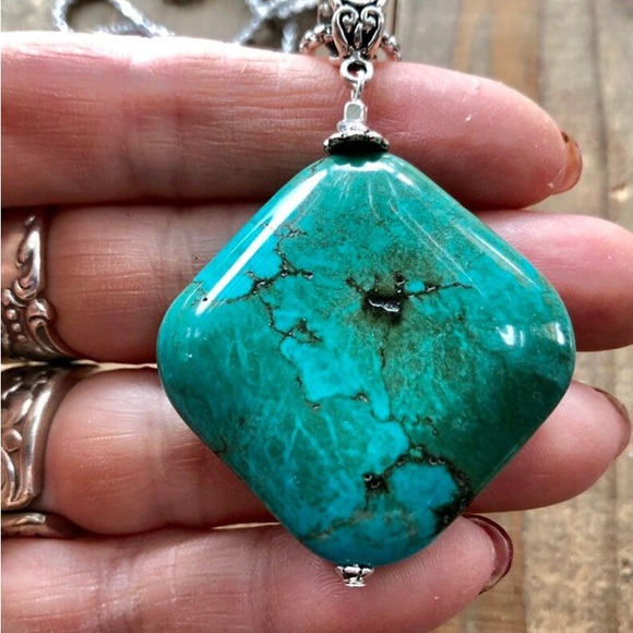 Turquoise Gemstone Pendant on a 24 inch Necklace - Picture 2 of 5
